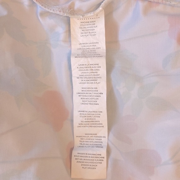 Fabletics poppy field top - Picture 6 of 6